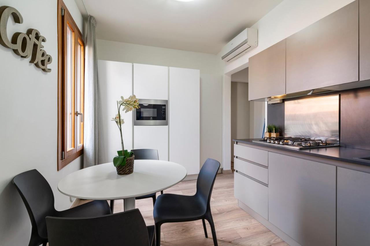 Sea To Sky Apartments By Wonderful Italy Венеция Экстерьер фото